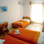 Ayeri Hotel 2*