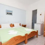 Hotel Ayeri