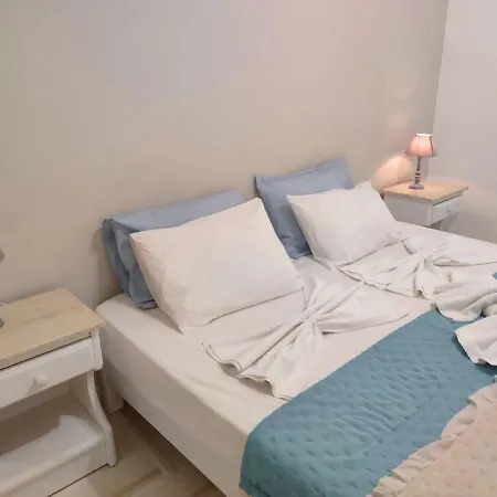 Ayeri 2* Parikia (Paros)