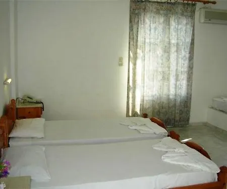 Hotel Ayeri