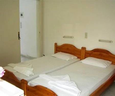 Ayeri Parikia (Paros)