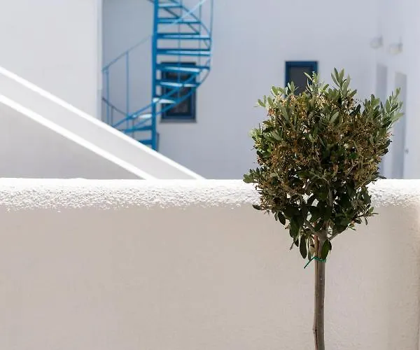 Ayeri מלון פארוס