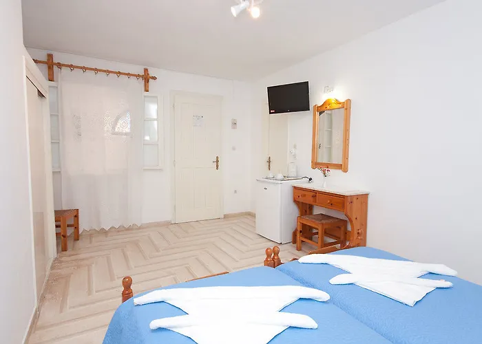 Ξενοδοχείο Ayeri 2*